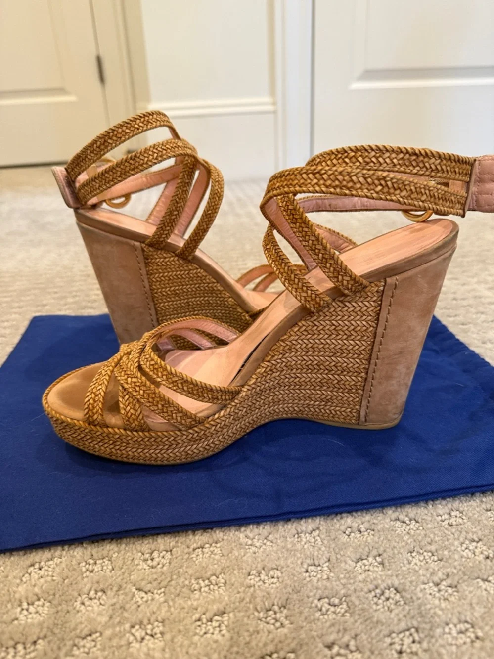 Stuart Weitzman Braided Wedge Platform Sandals in Tan Size 10 - Picture 7 of 10